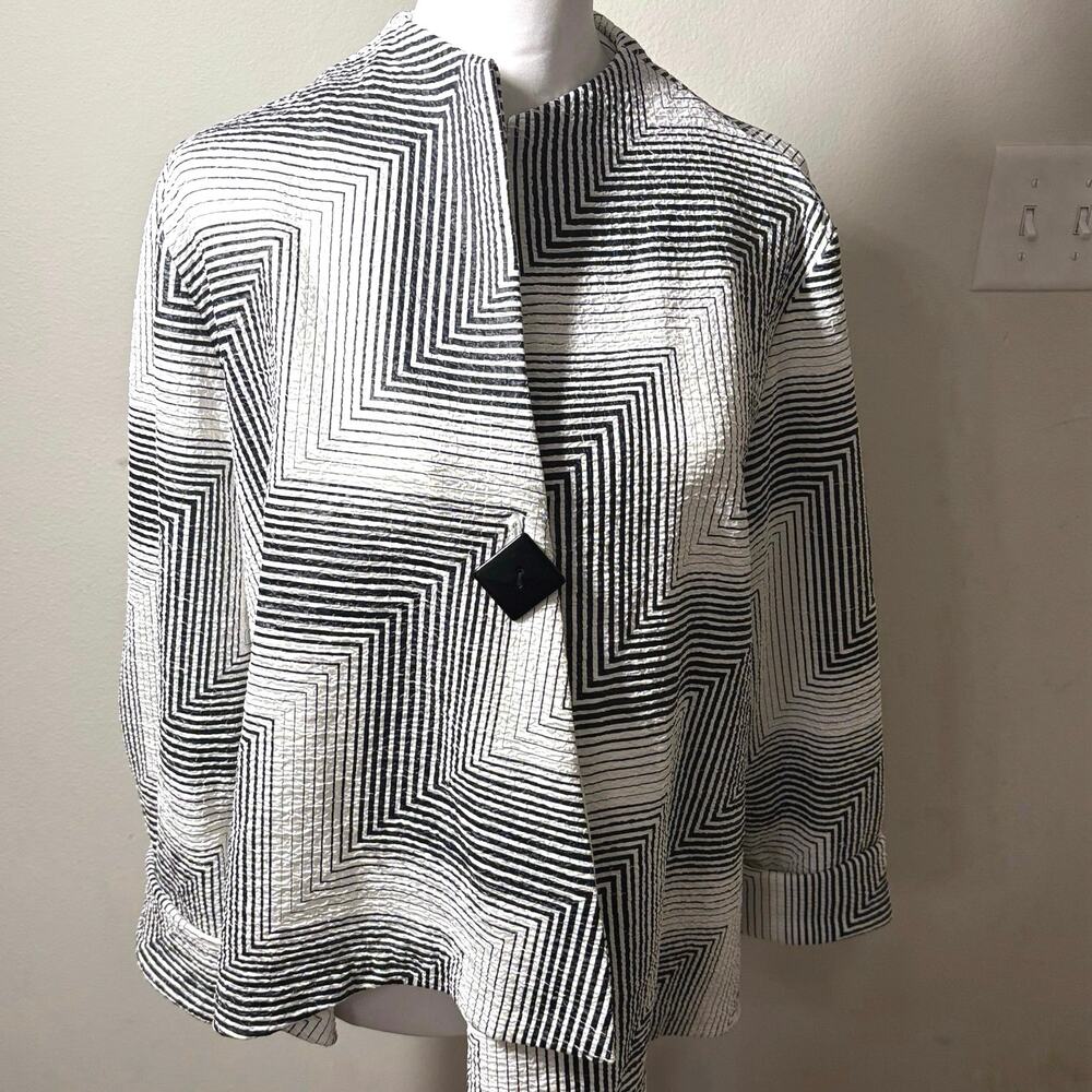 Yushi XL Black White Geometric Art Jacket Lagenlook USA